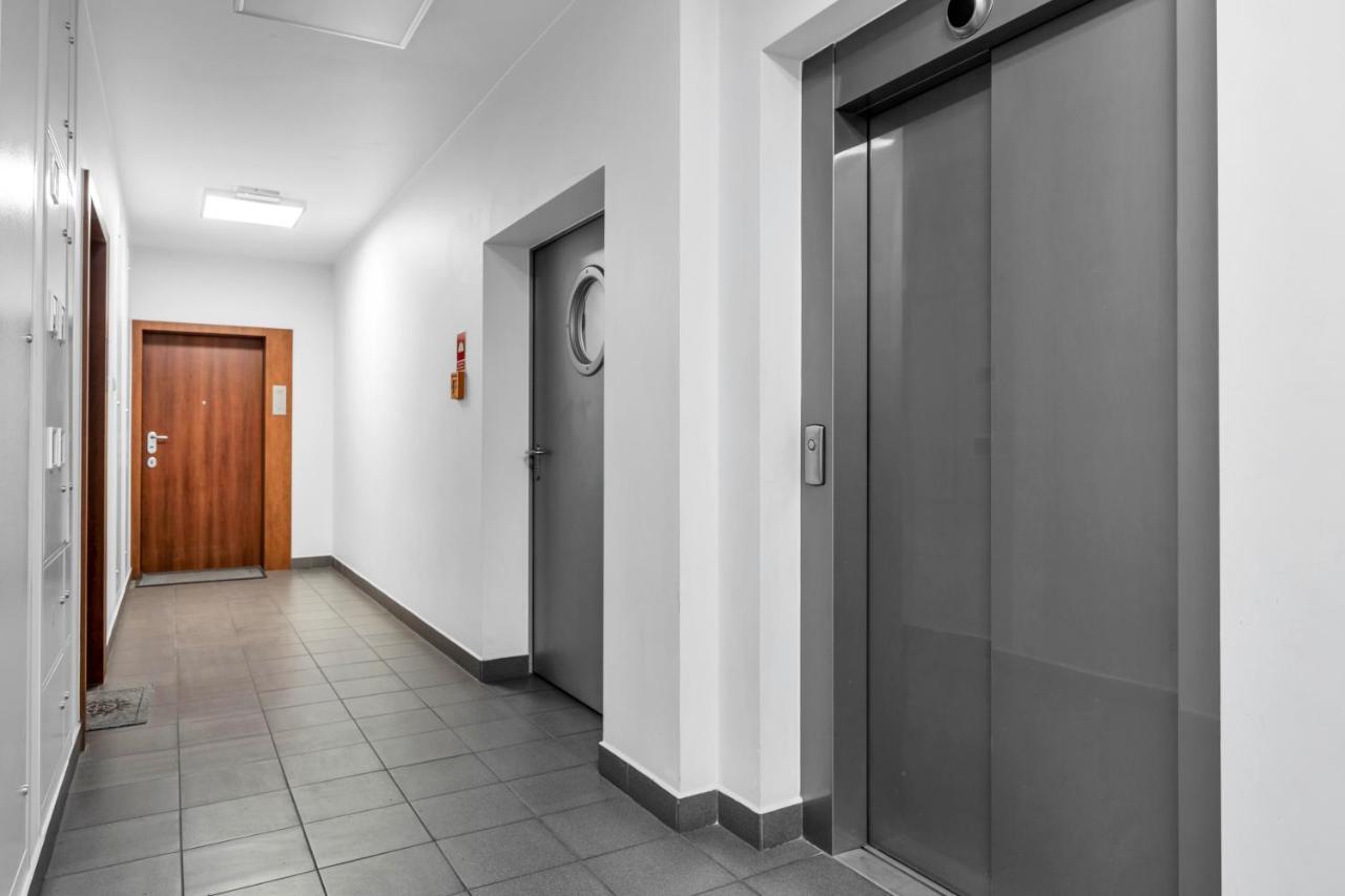 1Br New Apt 20Min Centre Parking Varşova Dış mekan fotoğraf